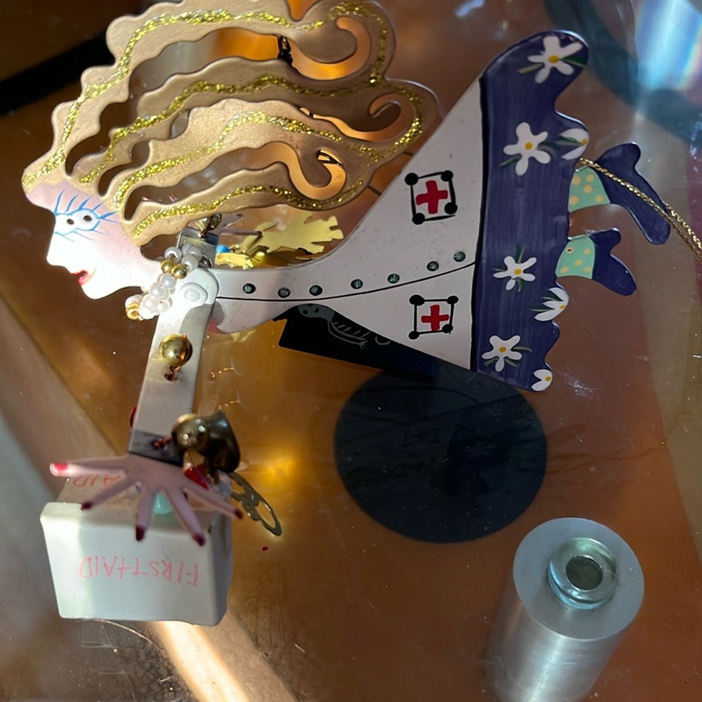 Karen Rossi collectible metal hanging art piece